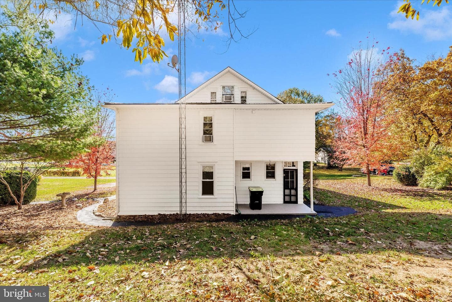 2027 Lincoln Way East photo 64