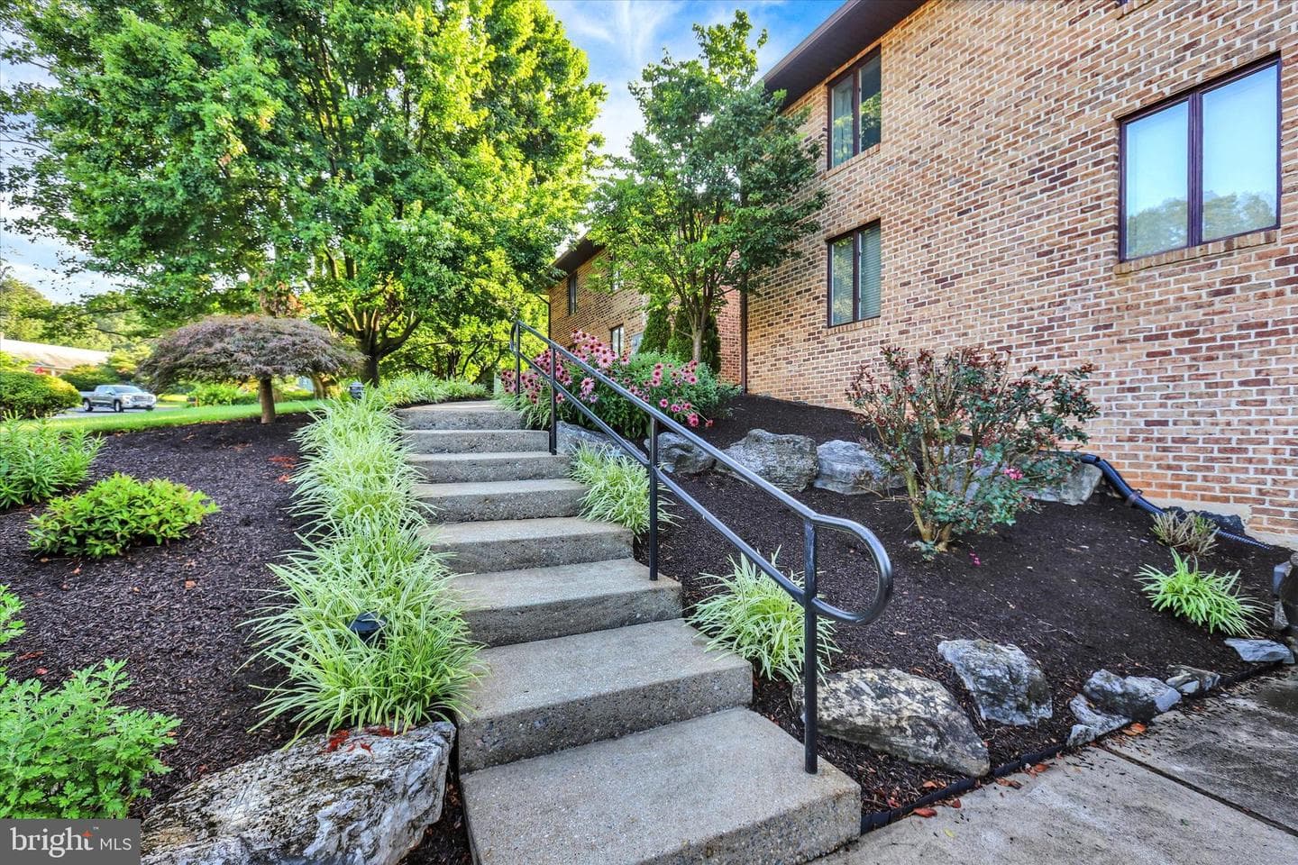 5860 Fairway Drive W #4 photo 2