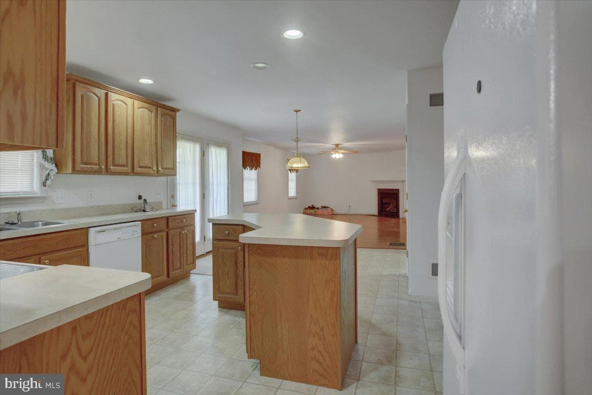 822 Lindia Road photo 15