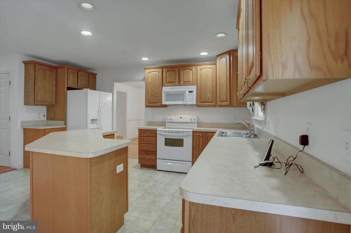 822 Lindia Road photo 18