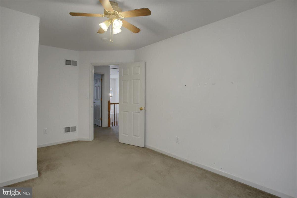 822 Lindia Road photo 39