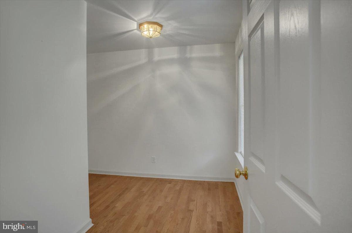 822 Lindia Road photo 9