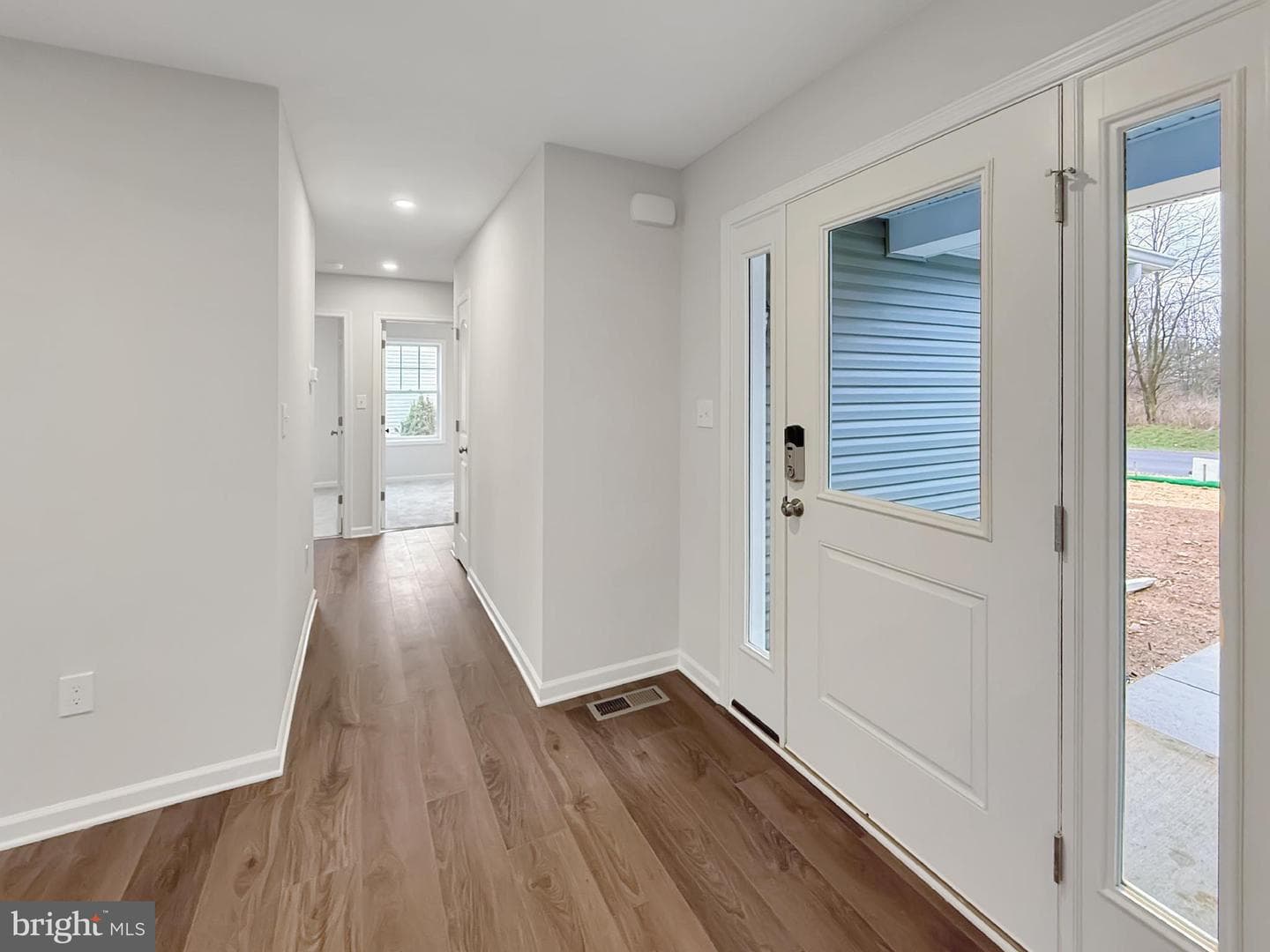 5877 Buchanan Drive photo 4