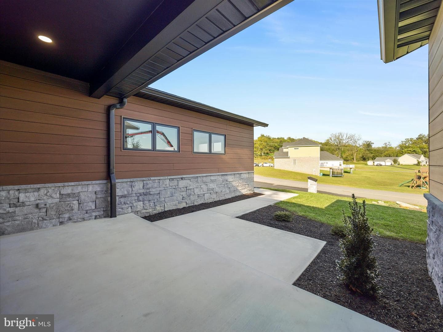 1868 Carrera Drive photo 31