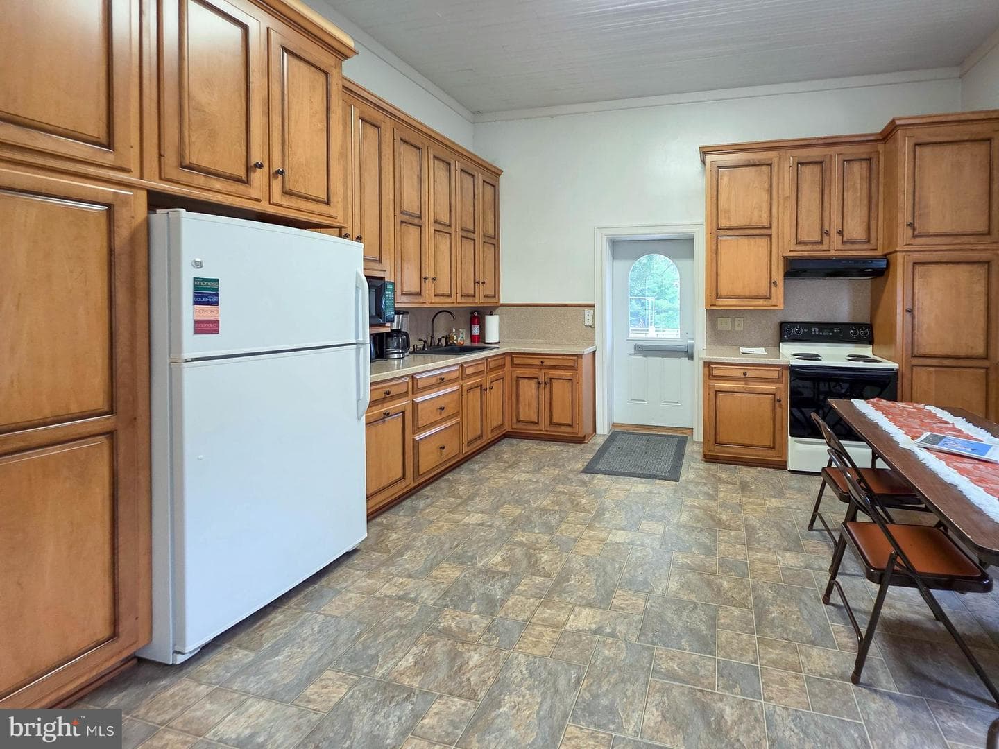 171 East Avenue photo 16