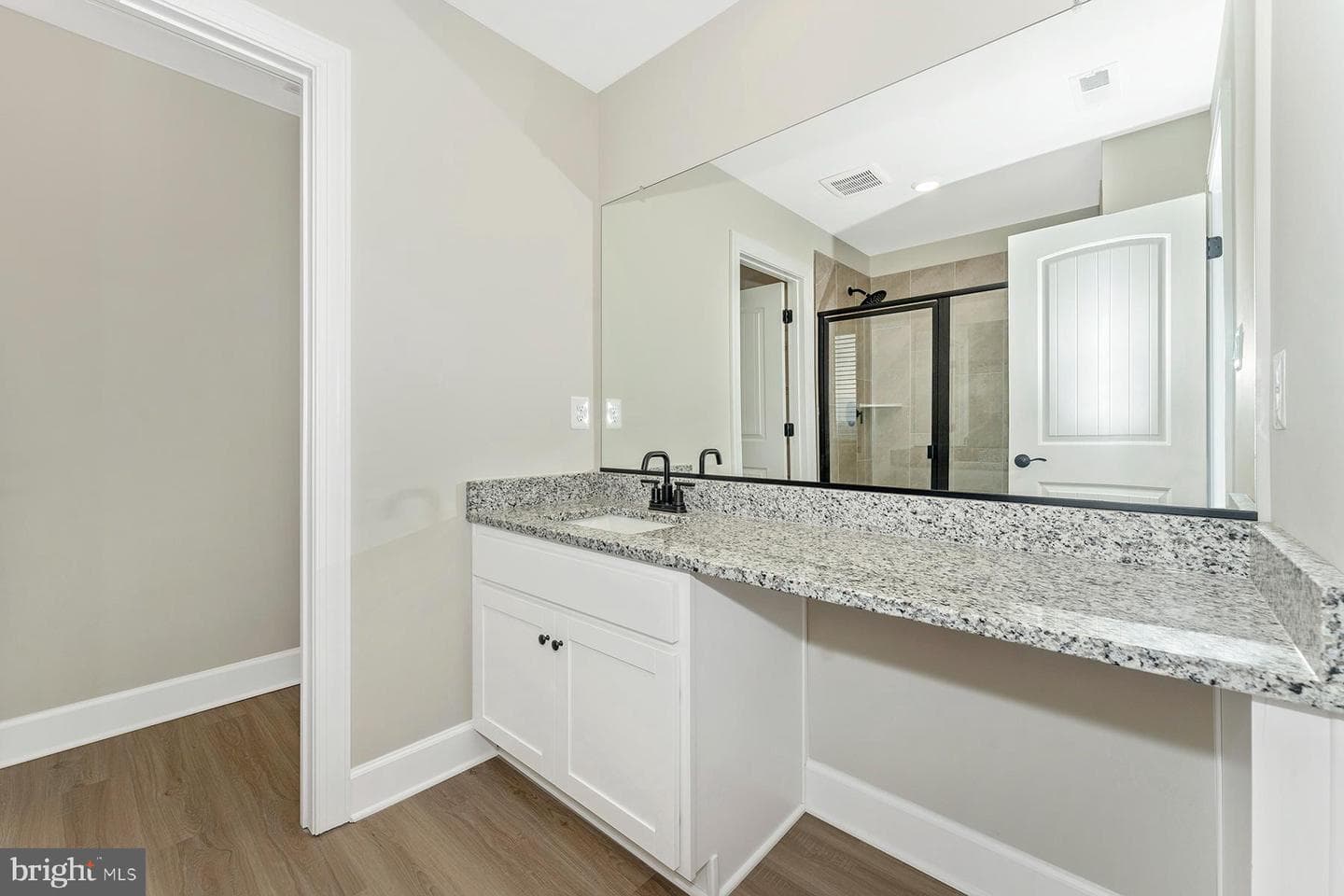 520 Bartholomew Drive photo 22