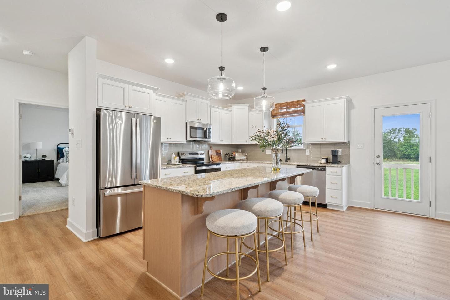 1520 Falcon Ln # 251 photo 4