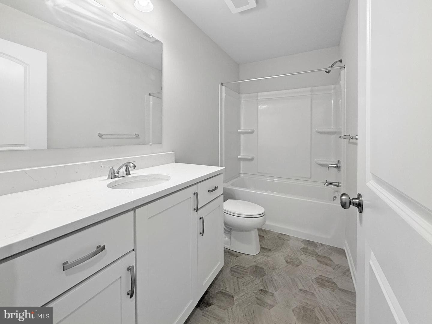 197 Echo Drive photo 41