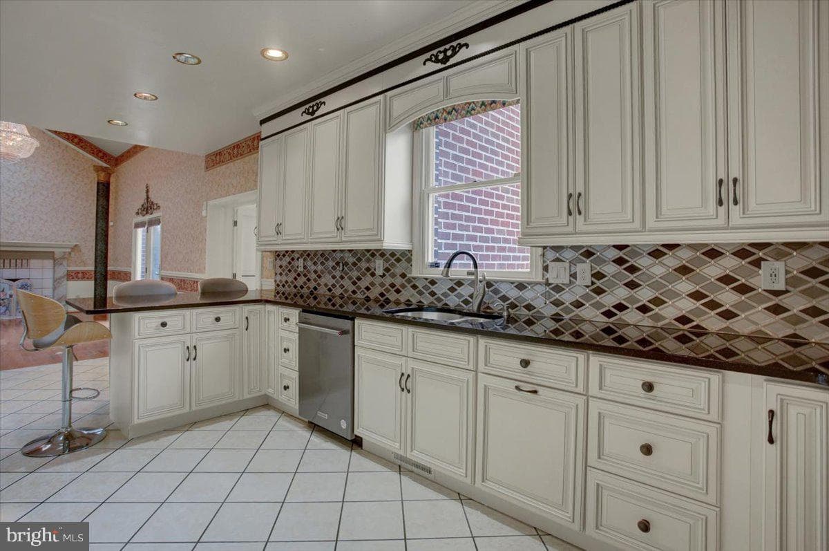 3325 Muirfield Drive photo 15