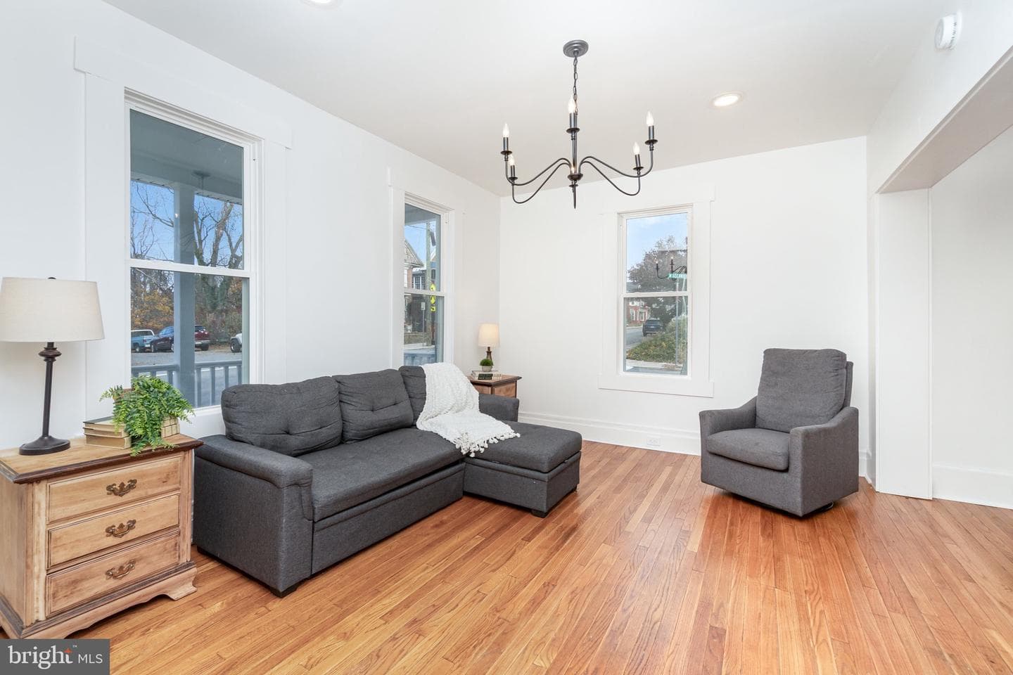 101 Fairview Avenue W photo 6