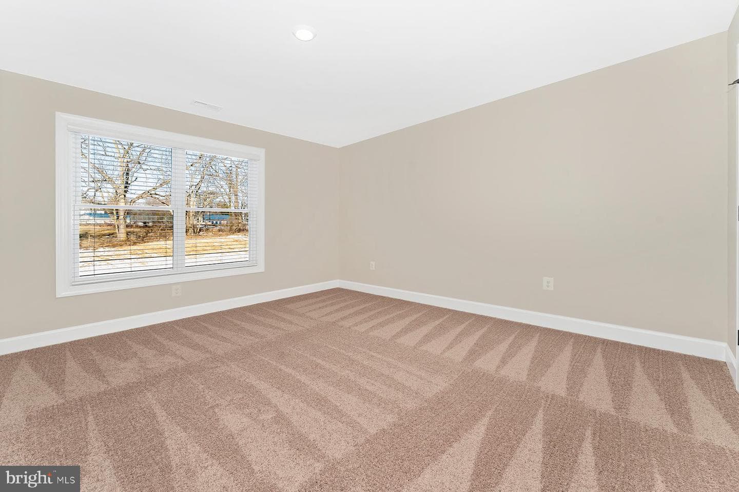 512 Abigail Ave photo 19