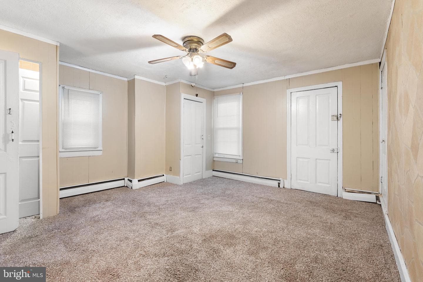 3876 Lincoln Street photo 11