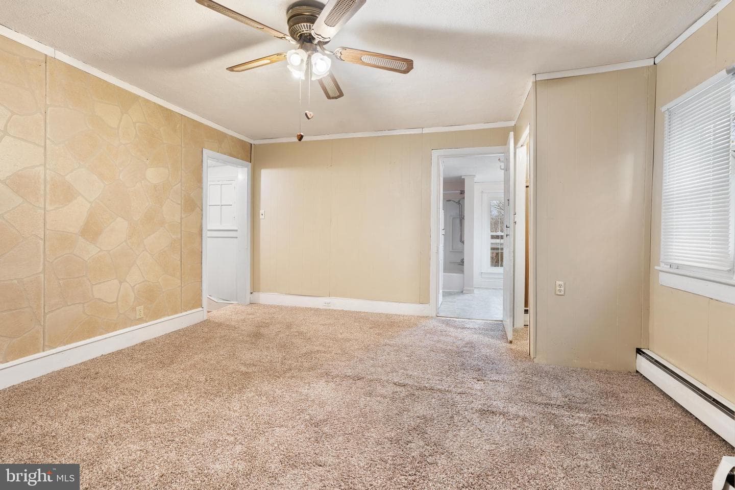 3876 Lincoln Street photo 12