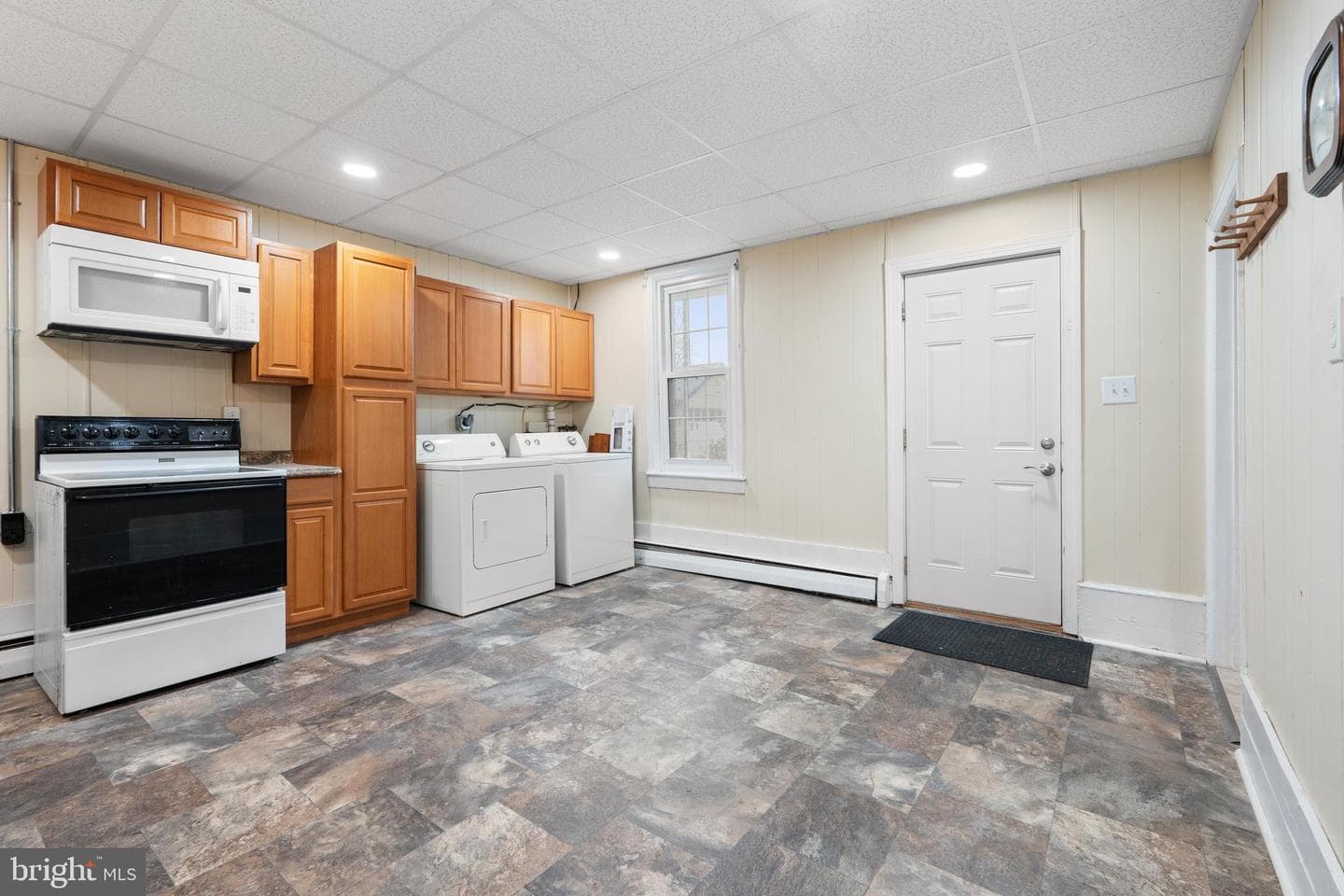 3876 Lincoln Street photo 6