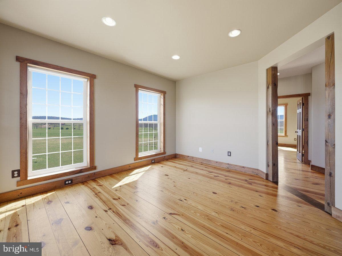 9763 Blue Spring Road photo 13