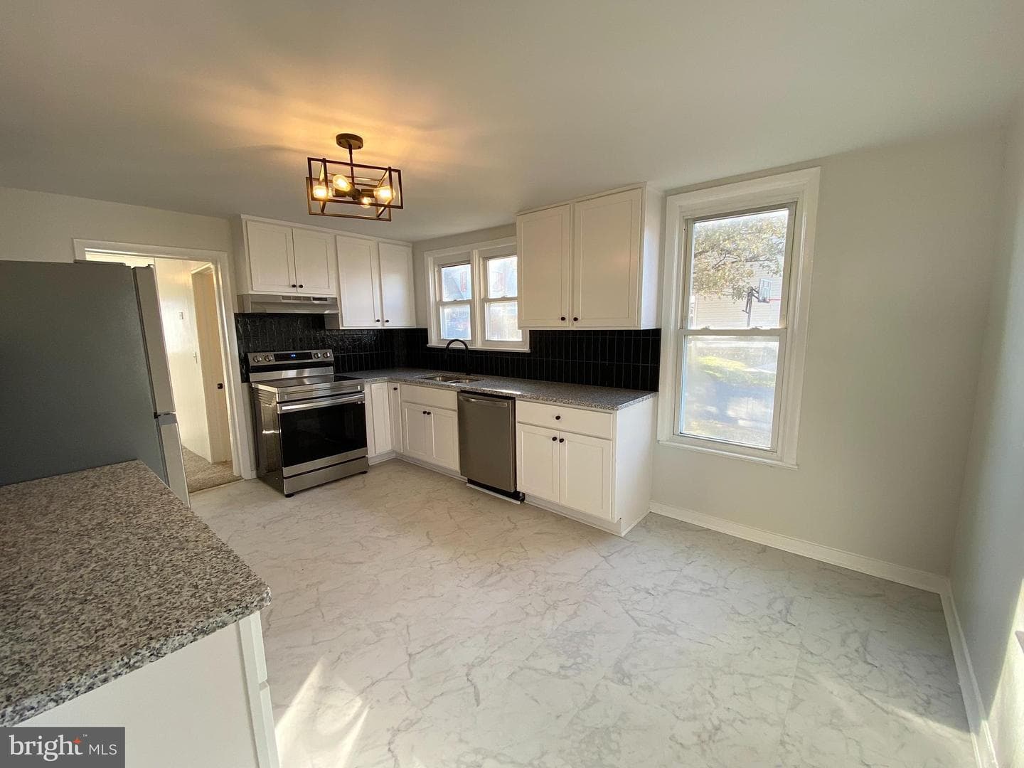 796 Cleveland Avenue photo 3