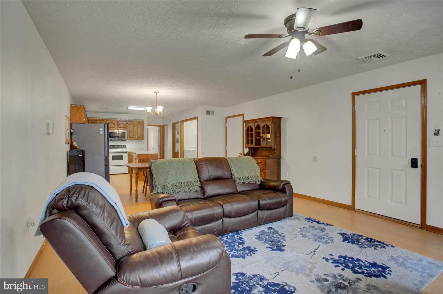 714 Marden Avenue N photo 3