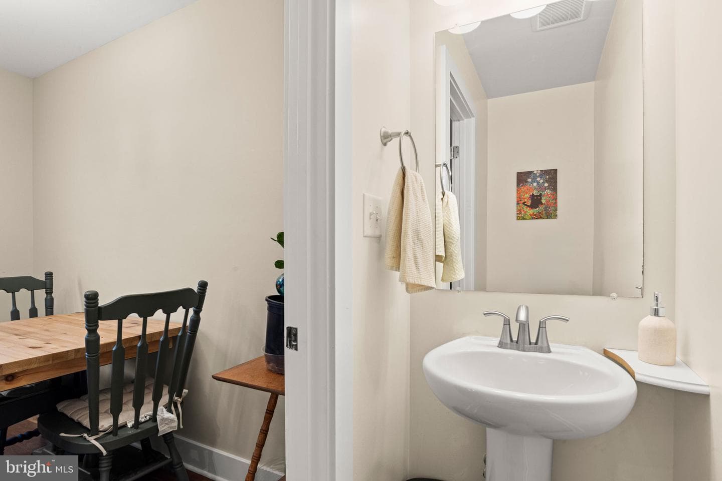 8796 Hillside Way photo 15