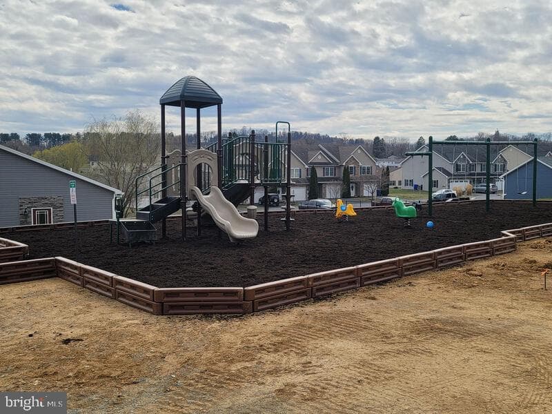 8796 Hillside Way photo 35
