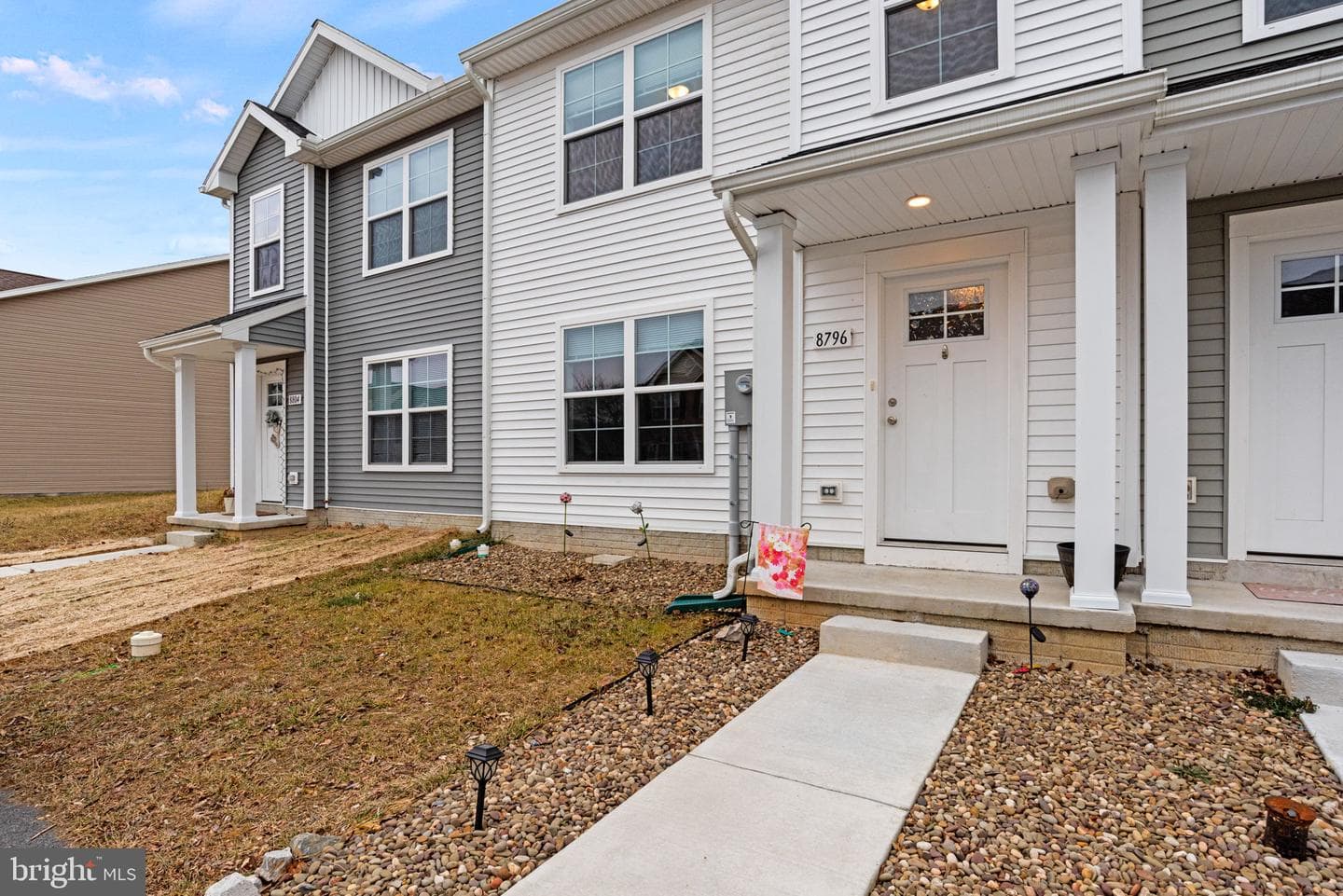 8796 Hillside Way photo 4