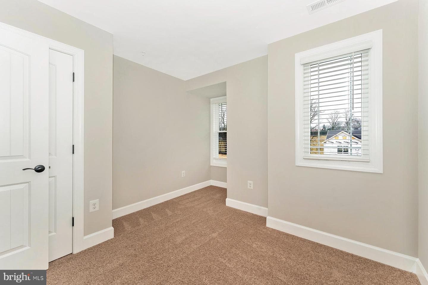 545 Bartholomew Drive photo 25