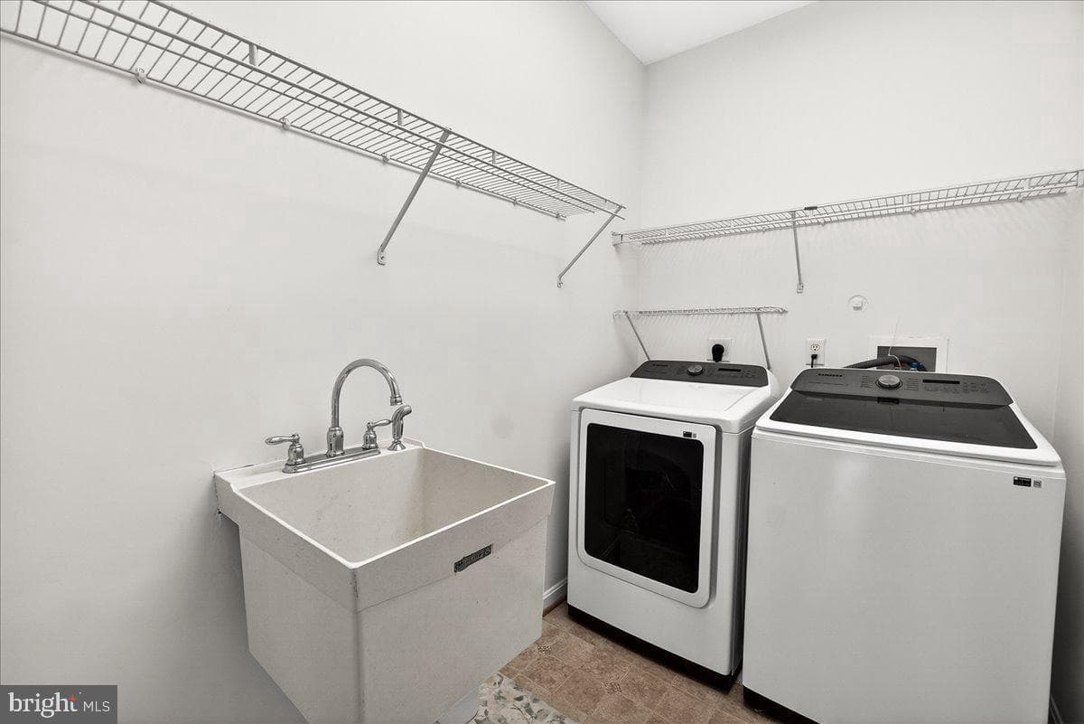 603 N Shannon photo 24