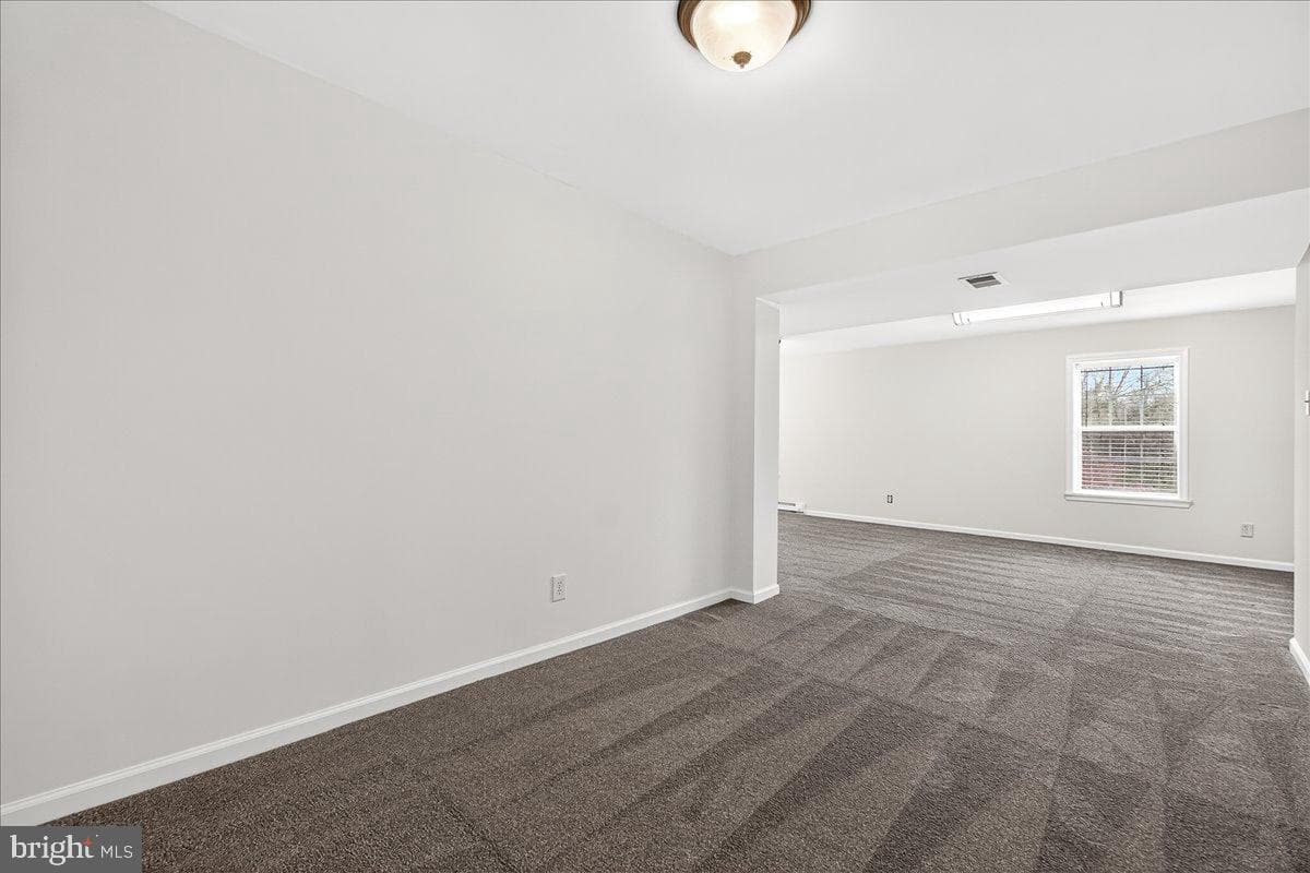 603 N Shannon photo 38