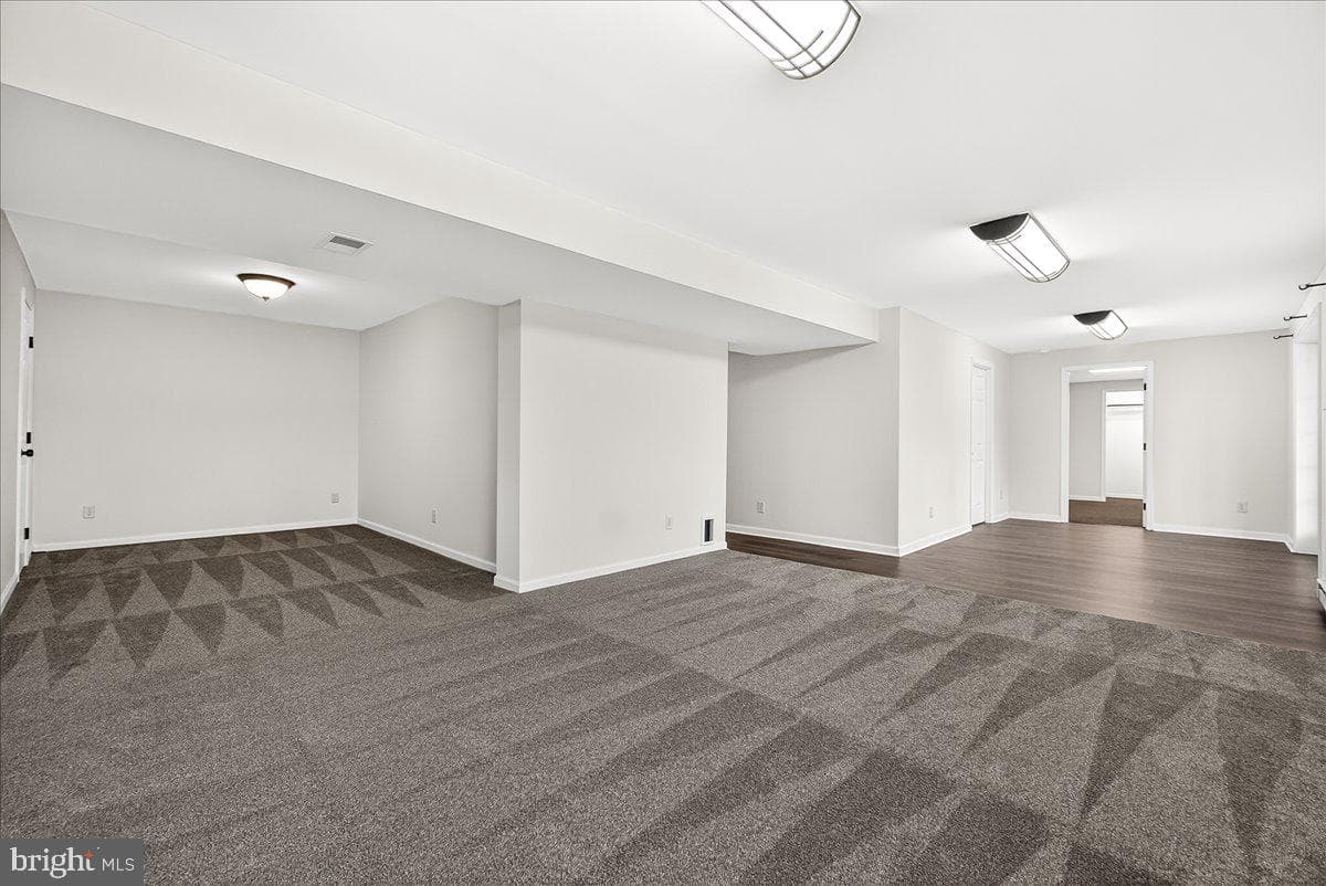 603 N Shannon photo 40