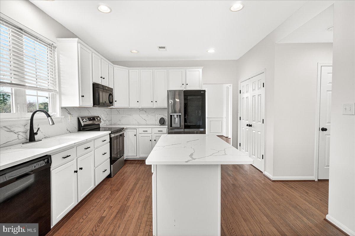 603 N Shannon photo 7