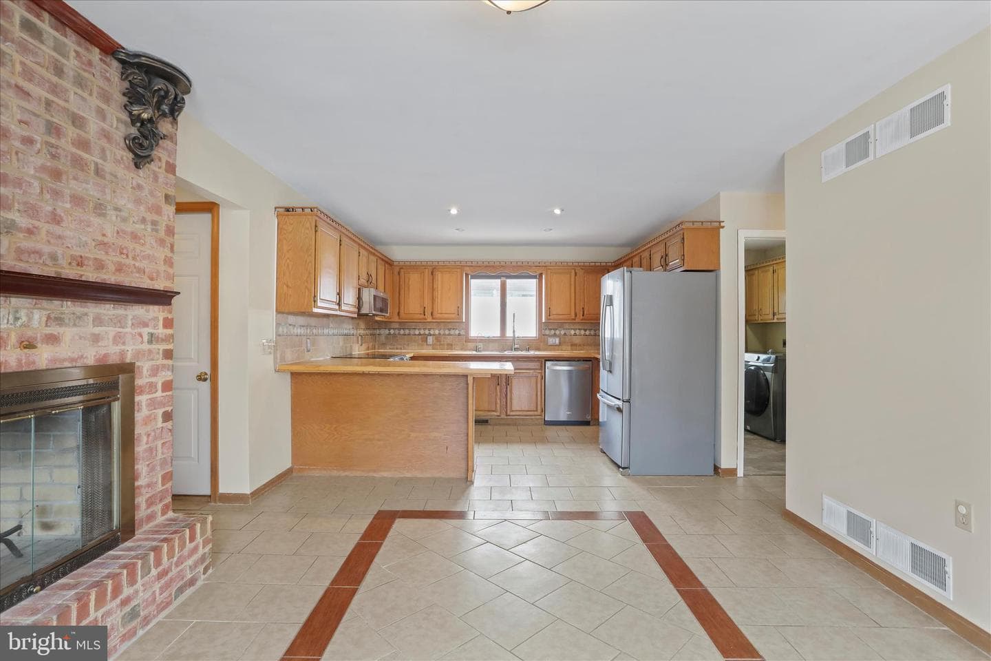 47 Emerald Drive photo 12