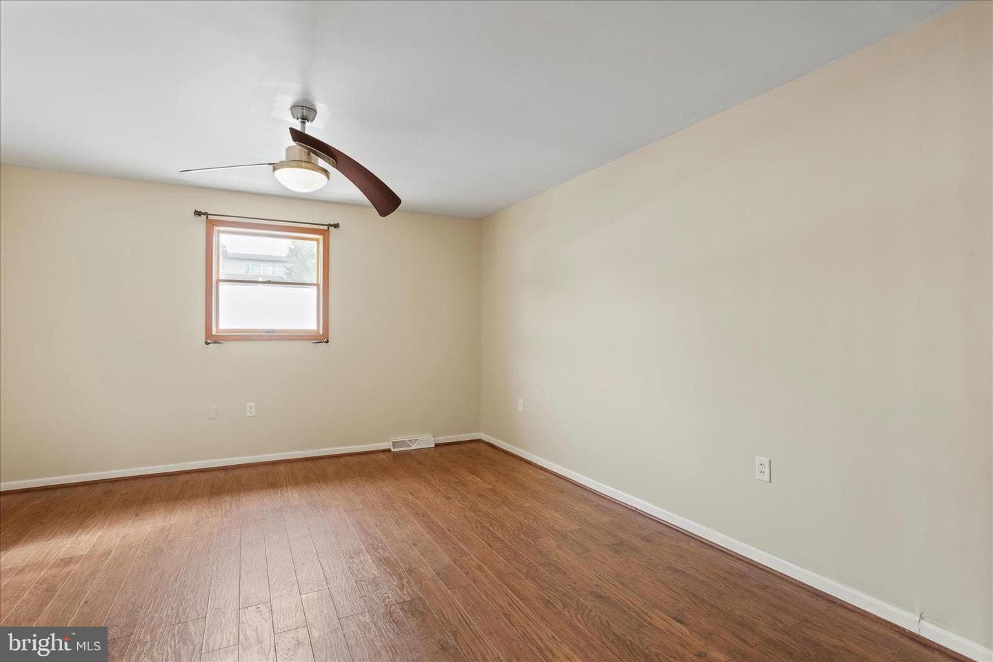 47 Emerald Drive photo 26