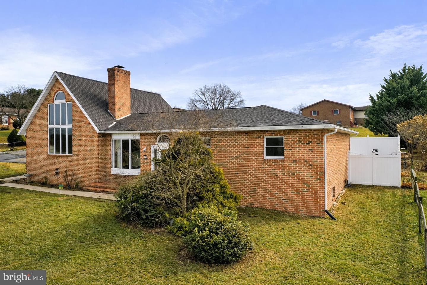 47 Emerald Drive photo 3