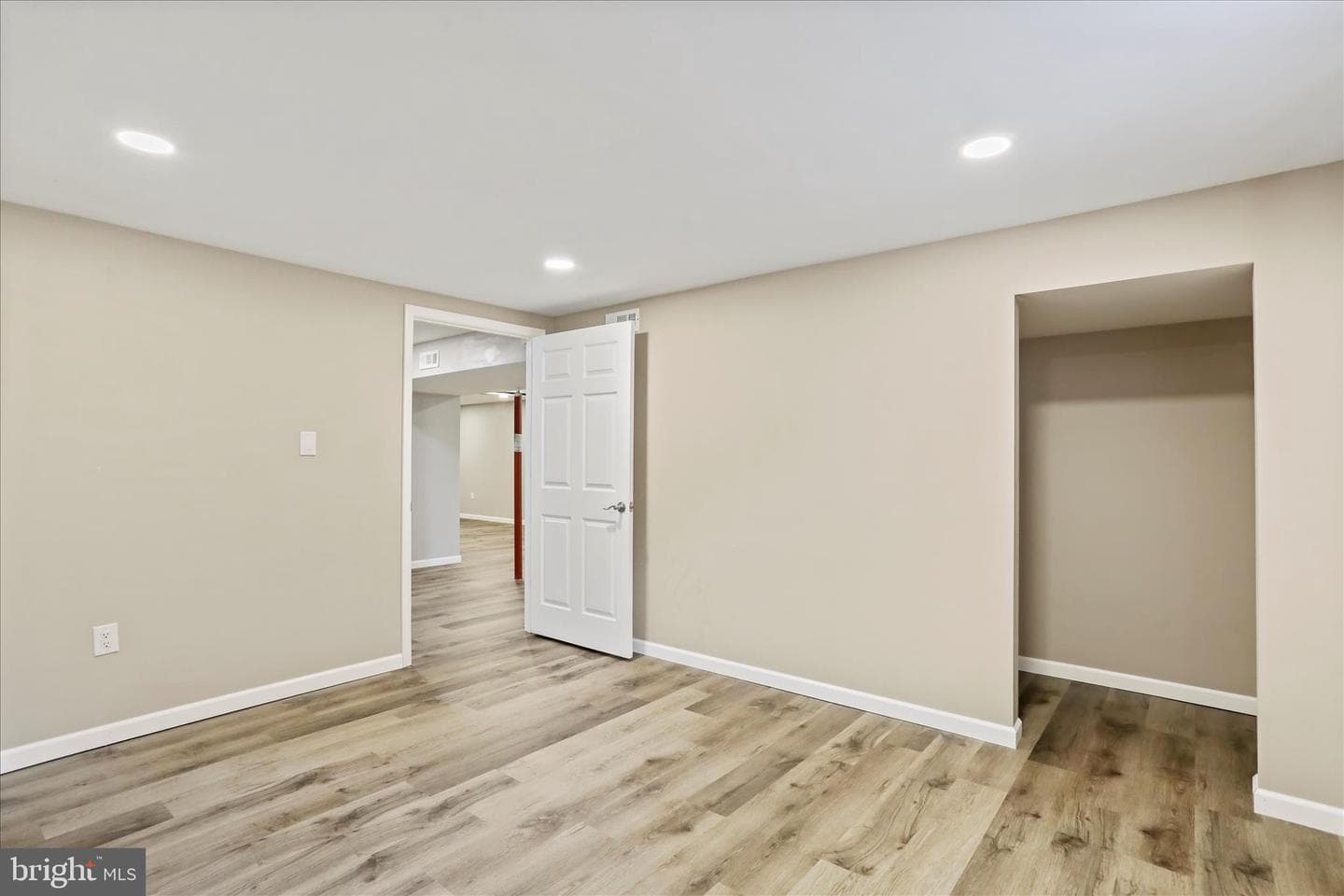 47 Emerald Drive photo 44