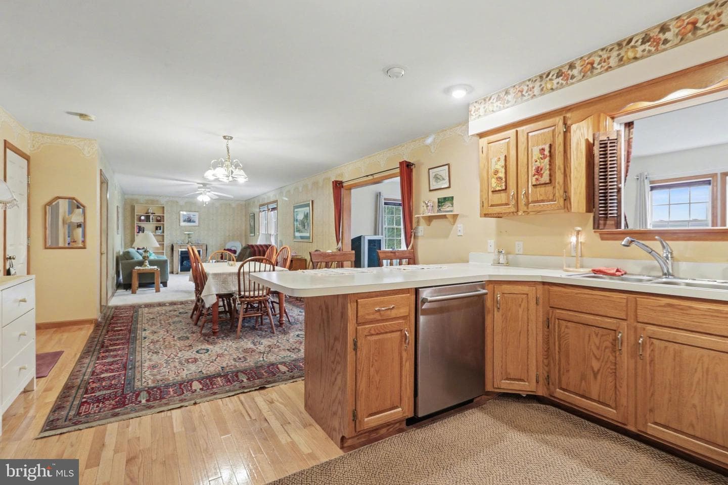 467 Beech Tree Street photo 9