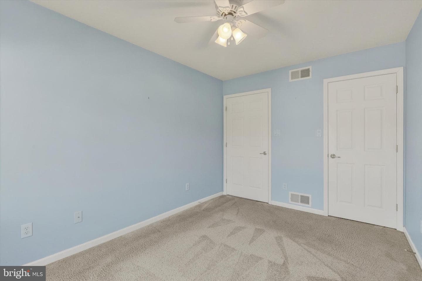 3819 Farmstead Drive photo 11