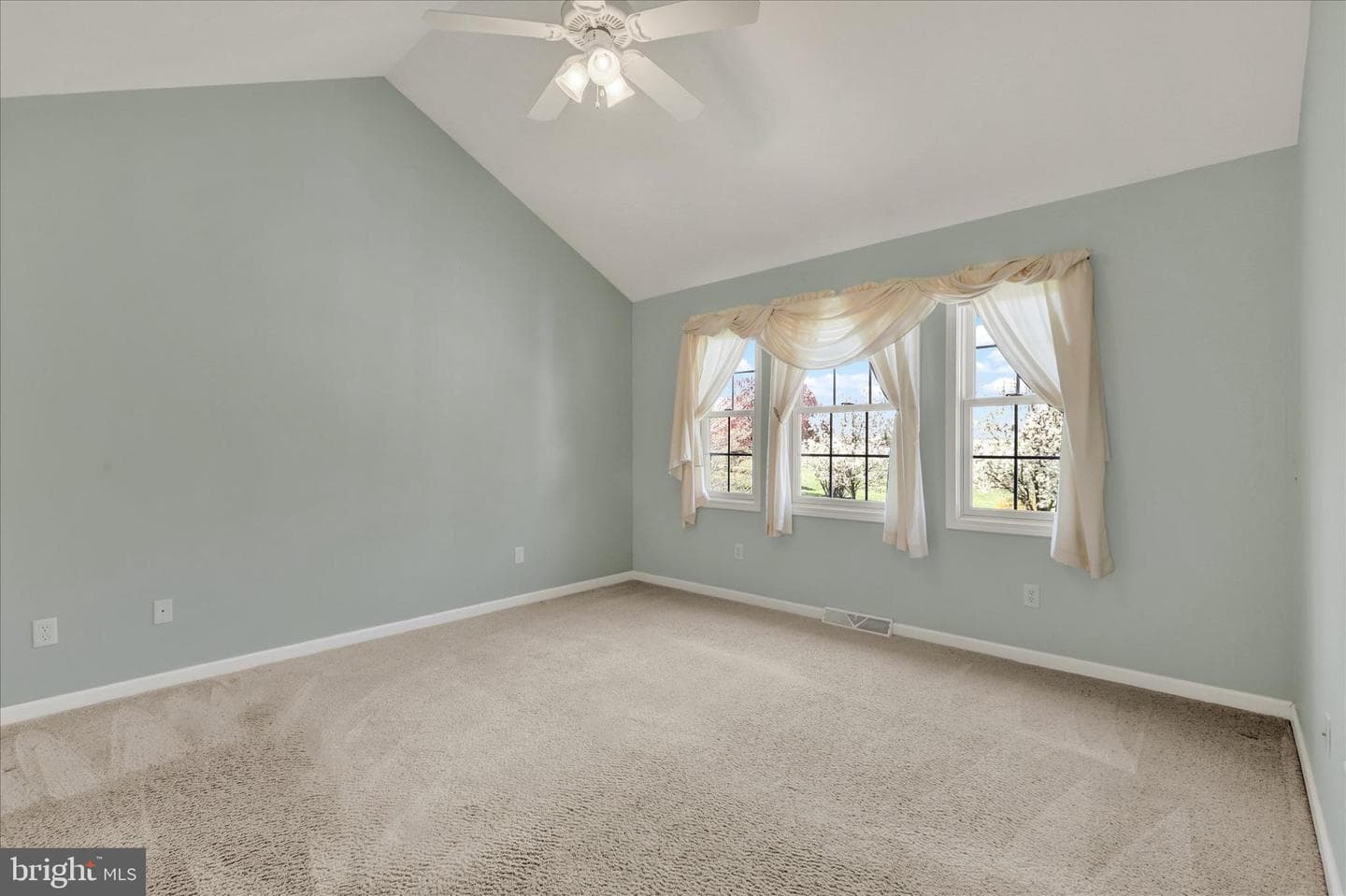 3819 Farmstead Drive photo 13