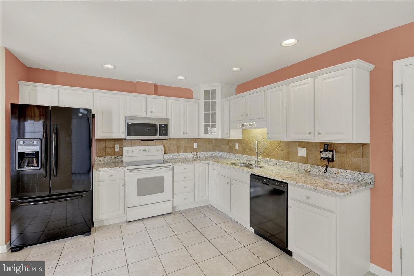 3819 Farmstead Drive photo 6