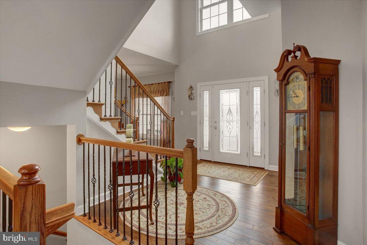847 W King Street photo 12