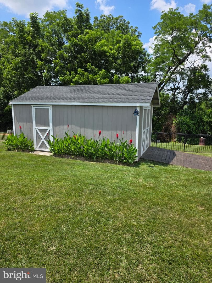 847 W King Street photo 76