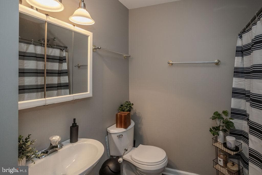 233 Carmack Drive photo 36