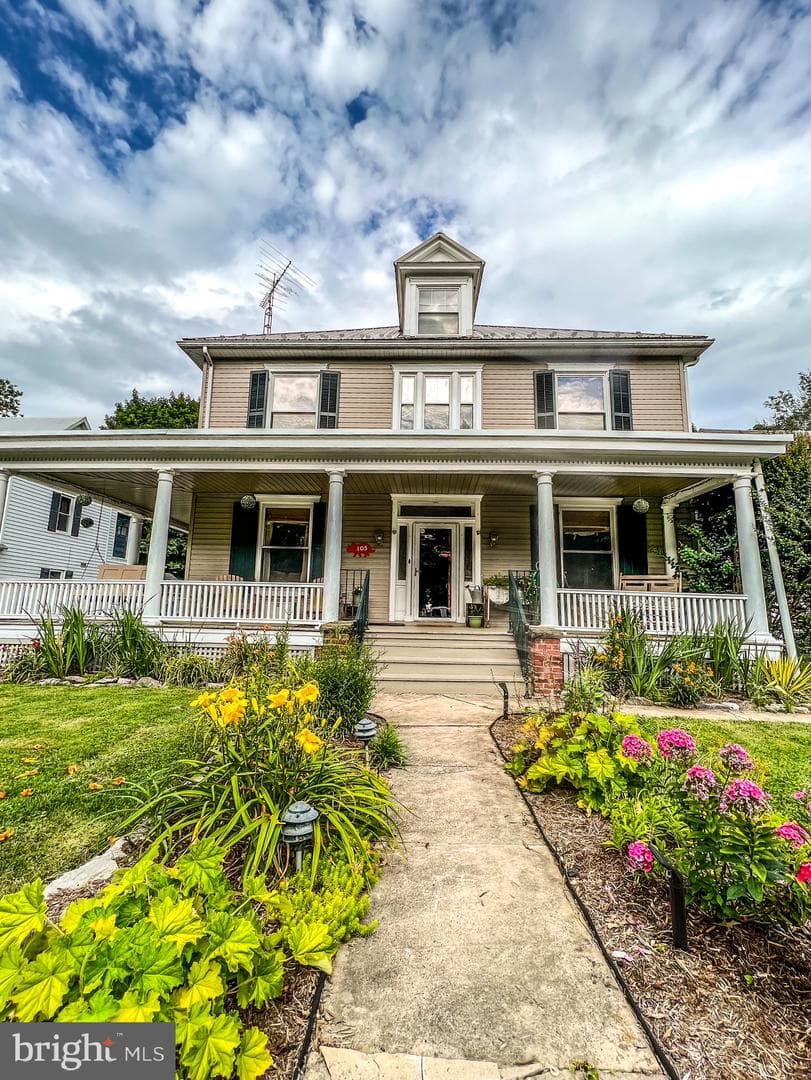 105 Linden Avenue, Mercersburg