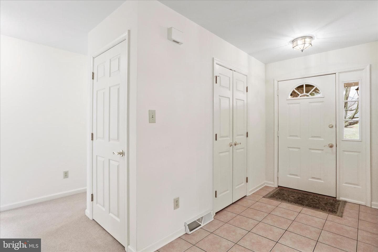 7010 Fairway Oaks photo 6