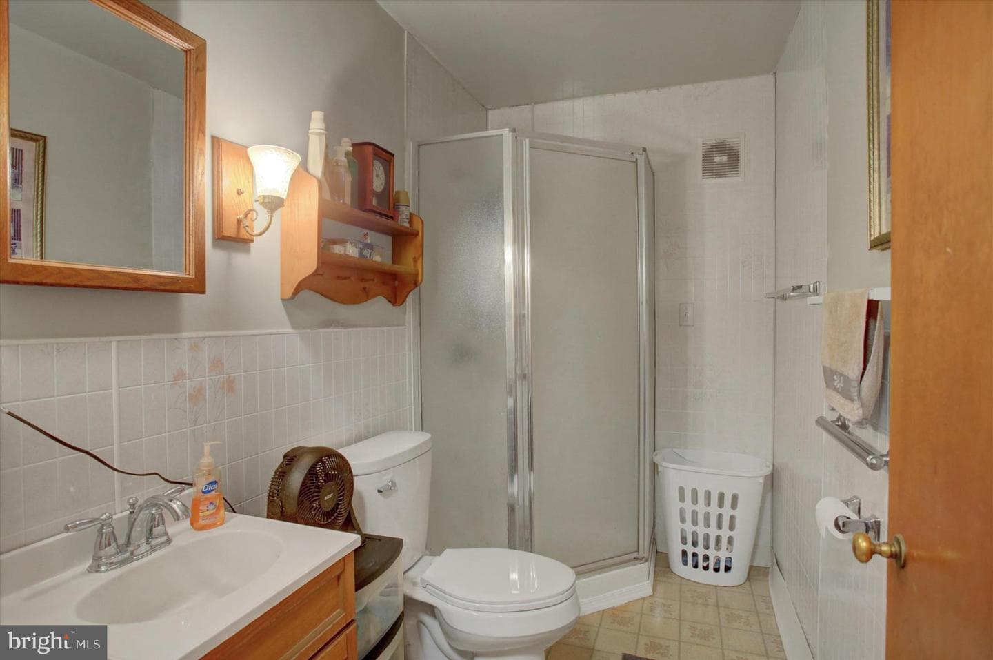 712 Stanley Avenue photo 16