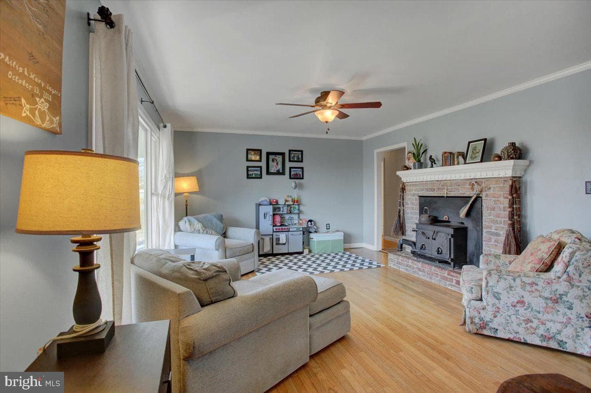 128 Hillside Drive photo 5