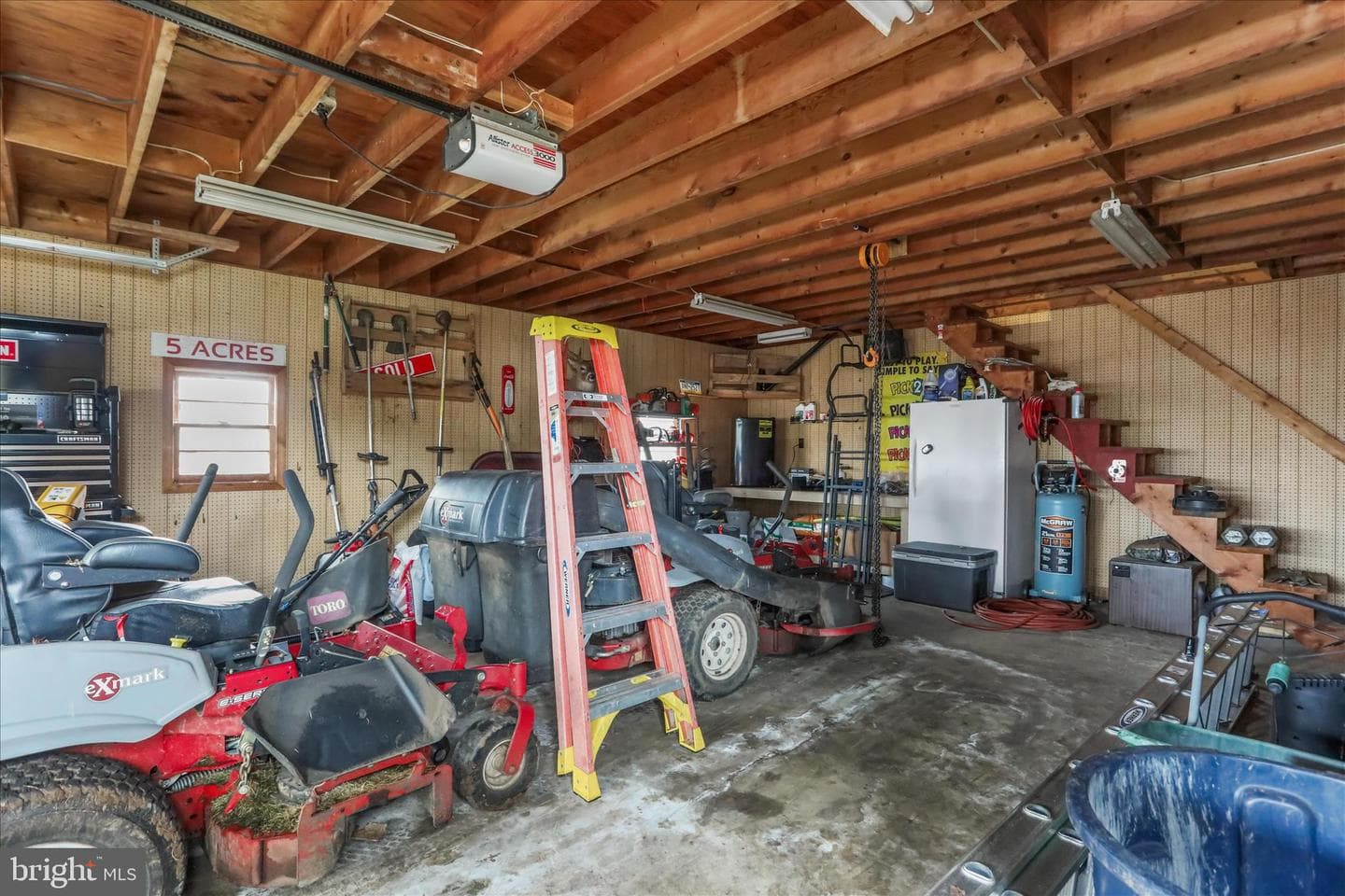 5529 Greenvillage Road photo 34