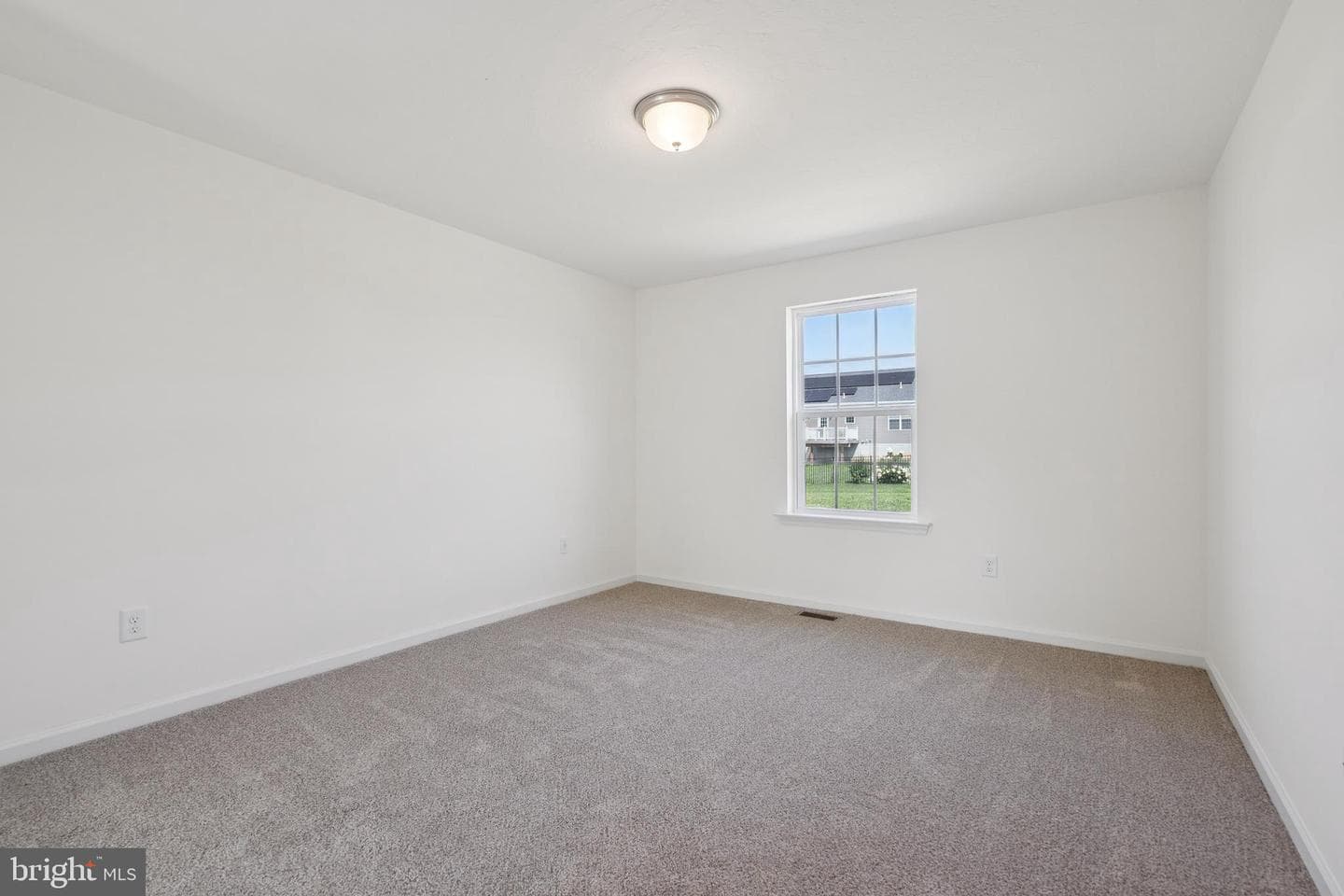 1668 Falcon Lane #243 photo 16