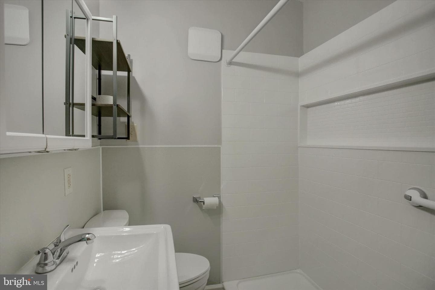 209 Homewood Avenue photo 18