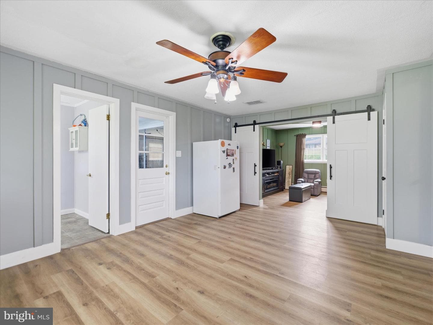 173 Colonial Drive photo 31