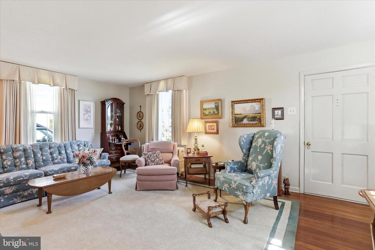 132 Faust Street photo 12