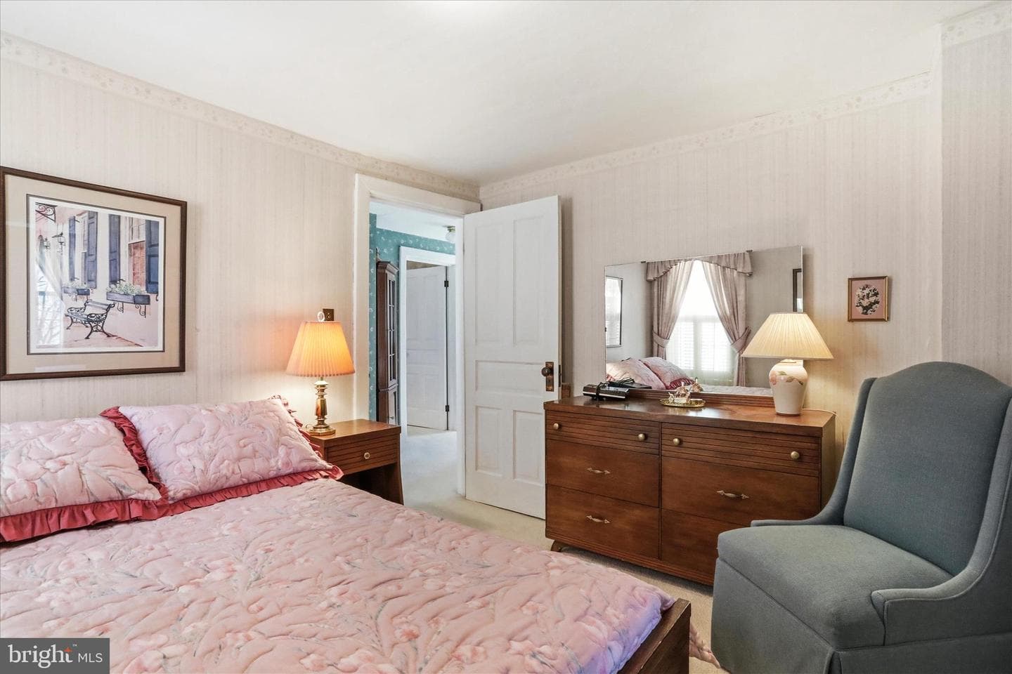 132 Faust Street photo 34
